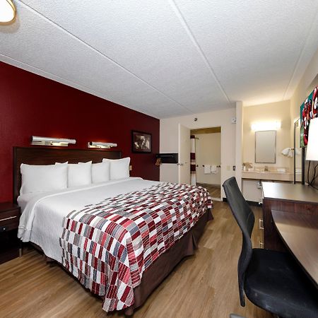Red Roof Inn Tampa - Brandon Exterior photo