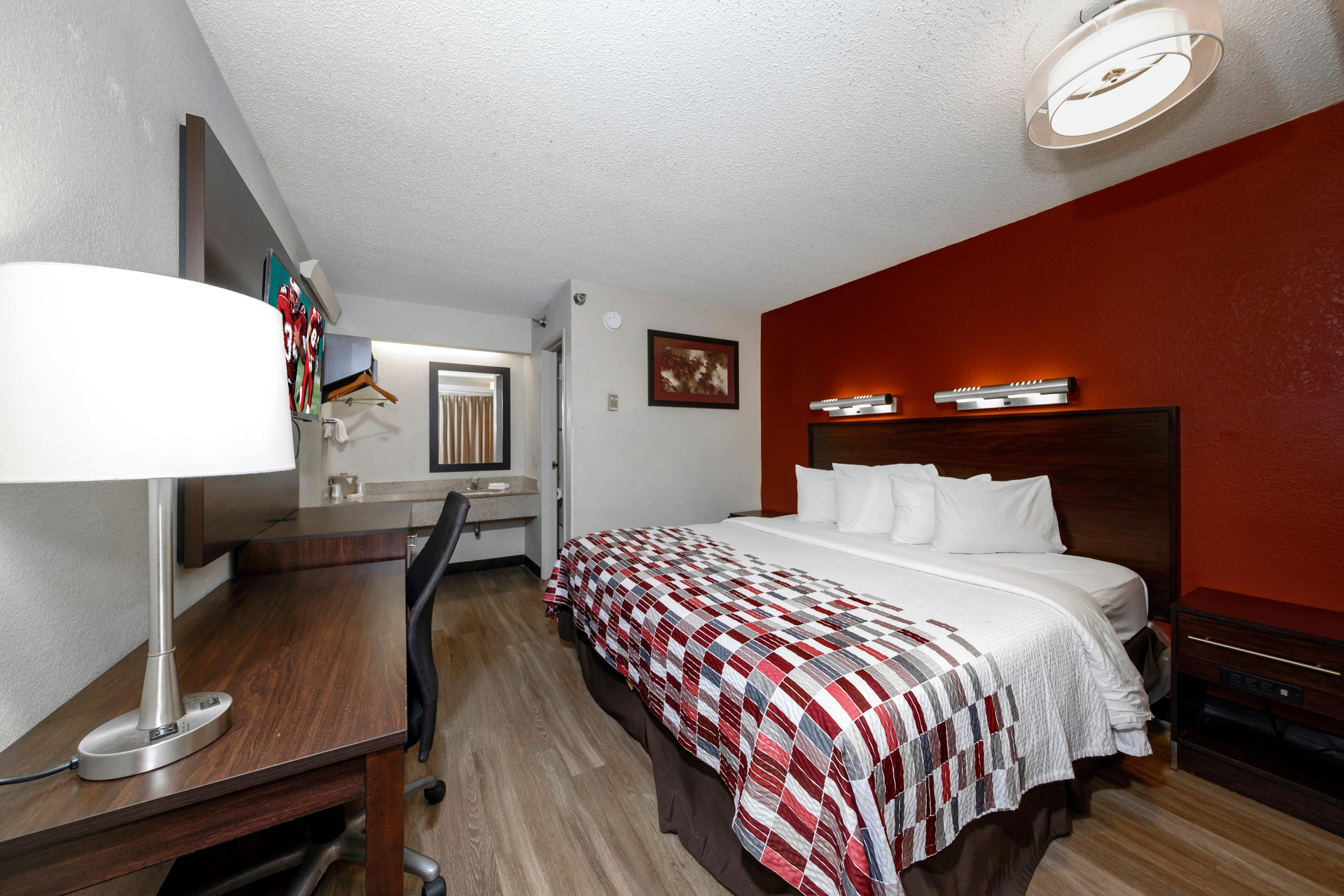 Red Roof Inn Tampa - Brandon Exterior photo