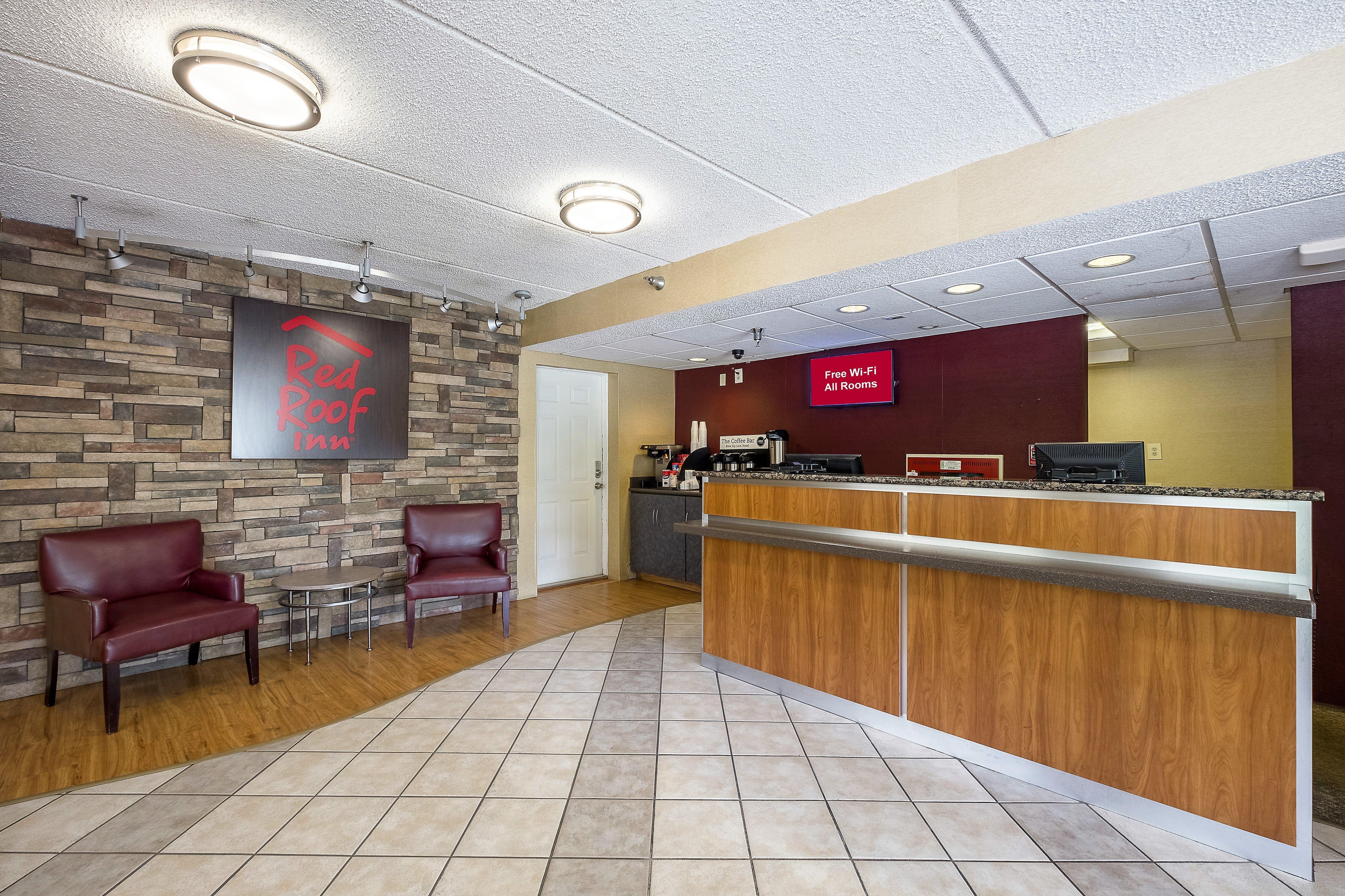 Red Roof Inn Tampa - Brandon Exterior photo